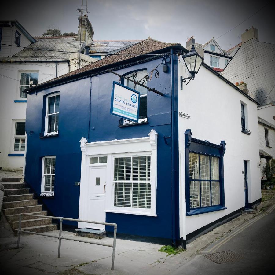 "Prospect House" - Two Private Apartments In This 17Th Century Cottage - Apartment 2 Has A Kids Cabin Bunk Room - Book Both Apartments For One Large House With Connecting Door In Lobby - Public Parking Outside 西卢港 外观 照片